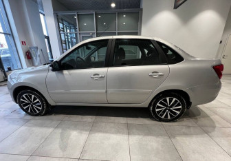 Подержанный автомобиль LADA (ВАЗ) Granta Sedan 2022 года (5 фото)