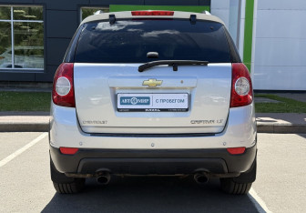 Подержанный автомобиль Chevrolet Captiva 2012 года (6 фото)