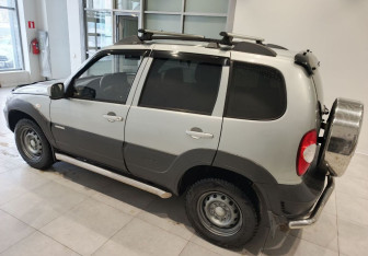 Подержанный автомобиль Chevrolet Niva 2014 года (4 фото)