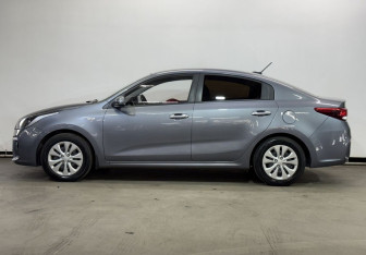Подержанный автомобиль Kia Rio Sedan 2019 года (8 фото)