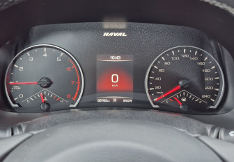 Подержанный автомобиль Haval F7 2022 года (12 фото)