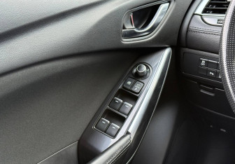 Подержанный автомобиль Mazda 6 Sedan 2016 года (17 фото)