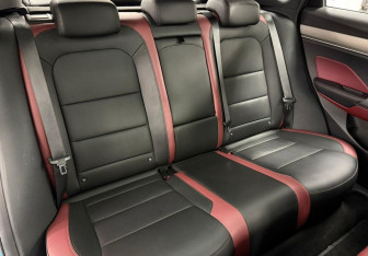 Подержанный автомобиль Geely Coolray 2023 года (11 фото)