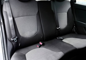 Подержанный автомобиль Hyundai Solaris Hatchback 2014 года (11 фото)