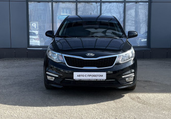 Подержанный автомобиль Kia Rio Sedan 2015 года (2 фото)