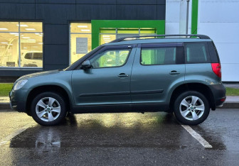 Подержанный автомобиль Skoda Yeti 2013 года (8 фото)