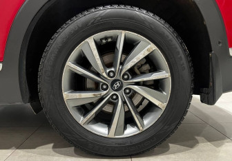 Подержанный автомобиль Hyundai Santa Fe 2018 года (18 фото)