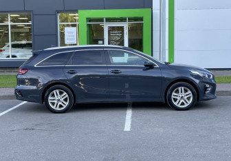 Подержанный автомобиль Kia Ceed Wagon 2020 года (4 фото)