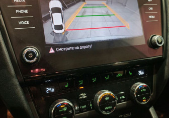 Подержанный автомобиль Skoda Octavia Liftback 2019 года (11 фото)