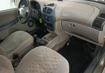 Подержанный автомобиль LADA (ВАЗ) Kalina Wagon 2010 года (11 фото)