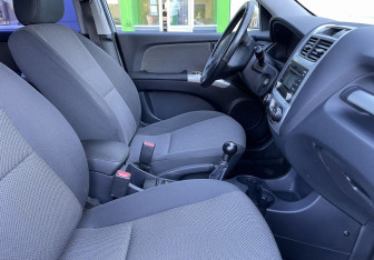Подержанный автомобиль Kia Sportage 2009 года (9 фото)