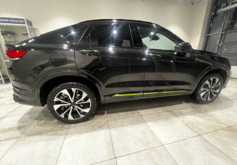 Подержанный автомобиль Geely Tugella 2022 года (8 фото)