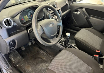 Подержанный автомобиль LADA (ВАЗ) Granta Liftback 2015 года (13 фото)