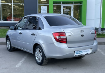 Подержанный автомобиль LADA (ВАЗ) Granta Sedan 2018 года (7 фото)