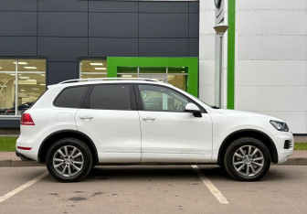 Подержанный автомобиль Volkswagen Touareg 2013 года (4 фото)