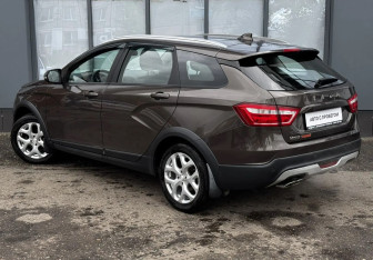 Подержанный автомобиль LADA (ВАЗ) Vesta Wagon 2020 года (4 фото)