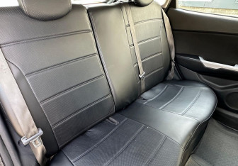 Подержанный автомобиль Kia Rio Hatchback 2015 года (11 фото)