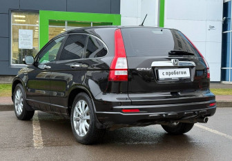 Подержанный автомобиль Honda CR-V 2010 года (7 фото)