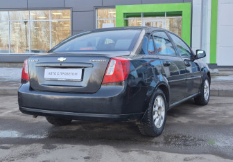 Подержанный автомобиль Chevrolet Lacetti Sedan 2011 года (5 фото)