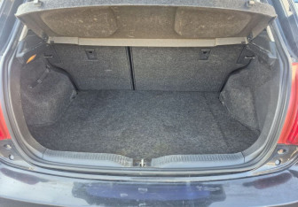 Подержанный автомобиль Toyota Auris Hatchback 2007 года (15 фото)