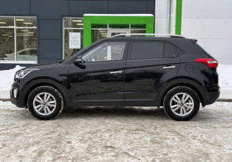 Подержанный автомобиль Hyundai Creta 2019 года (7 фото)