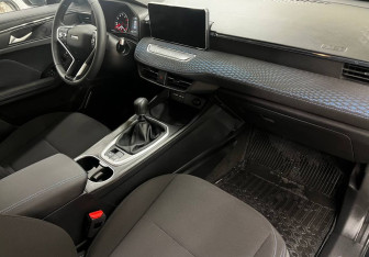 Подержанный автомобиль Haval Jolion 2025 года (12 фото)