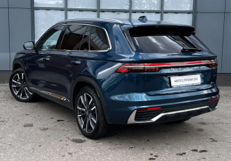 Подержанный автомобиль Geely Monjaro 2023 года (4 фото)