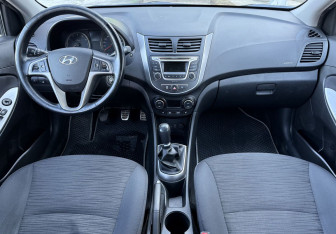 Подержанный автомобиль Hyundai Solaris Sedan 2016 года (8 фото)