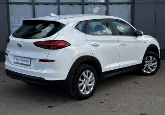 Подержанный автомобиль Hyundai Tucson 2018 года (8 фото)