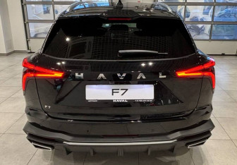 Новый Haval F7 2025 (5 фото)