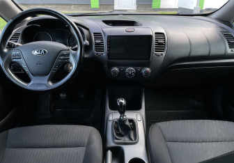 Подержанный автомобиль Kia Cerato Sedan 2014 года (9 фото)