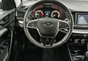 Подержанный автомобиль LADA (ВАЗ) Vesta Sedan 2023 года (11 фото)
