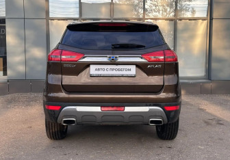 Подержанный автомобиль Geely Atlas 2019 года (7 фото)