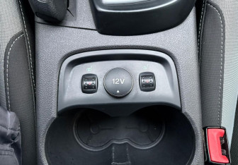 Подержанный автомобиль Ford Focus Hatchback 2012 года (15 фото)