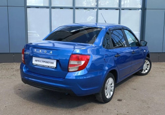 Подержанный автомобиль LADA (ВАЗ) Granta Sedan 2019 года (4 фото)