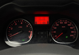 Подержанный автомобиль Renault Duster 2015 года (12 фото)