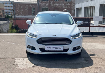 Подержанный автомобиль Ford Mondeo Sedan 2016 года (2 фото)