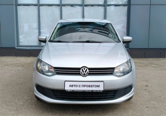 Подержанный автомобиль Volkswagen Polo Sedan 2011 года (2 фото)