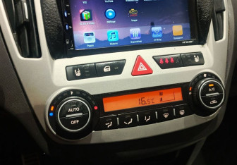 Подержанный автомобиль Kia Ceed Wagon 2008 года (13 фото)