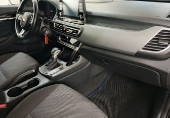 Подержанный автомобиль Kia Seltos 2021 года (9 фото)