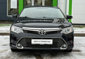 Подержанный автомобиль Toyota Camry Sedan 2014 года (2 фото)