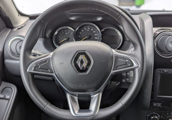 Подержанный автомобиль Renault Duster 2019 года (12 фото)