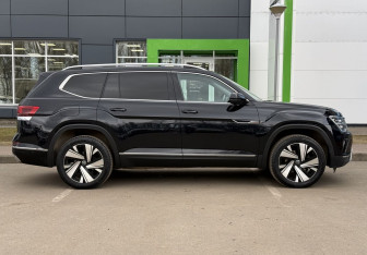 Подержанный автомобиль Volkswagen Teramont 2022 года (4 фото)
