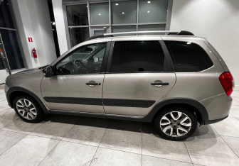 Подержанный автомобиль LADA (ВАЗ) Granta Wagon 2022 года (7 фото)