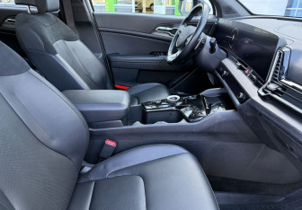 Подержанный автомобиль Kia Sportage 2023 года (10 фото)