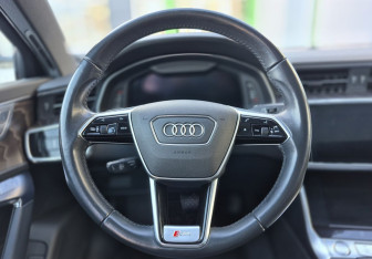 Подержанный автомобиль Audi A6 Sedan 2019 года (12 фото)