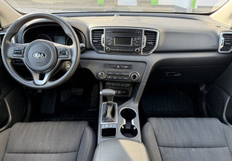 Подержанный автомобиль Kia Sportage 2018 года (9 фото)