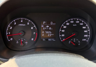 Подержанный автомобиль Hyundai Solaris Sedan 2021 года (12 фото)