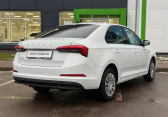 Подержанный автомобиль Skoda Rapid Liftback 2020 года (5 фото)