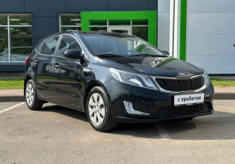 Подержанный автомобиль Kia Rio Hatchback 2015 года (3 фото)